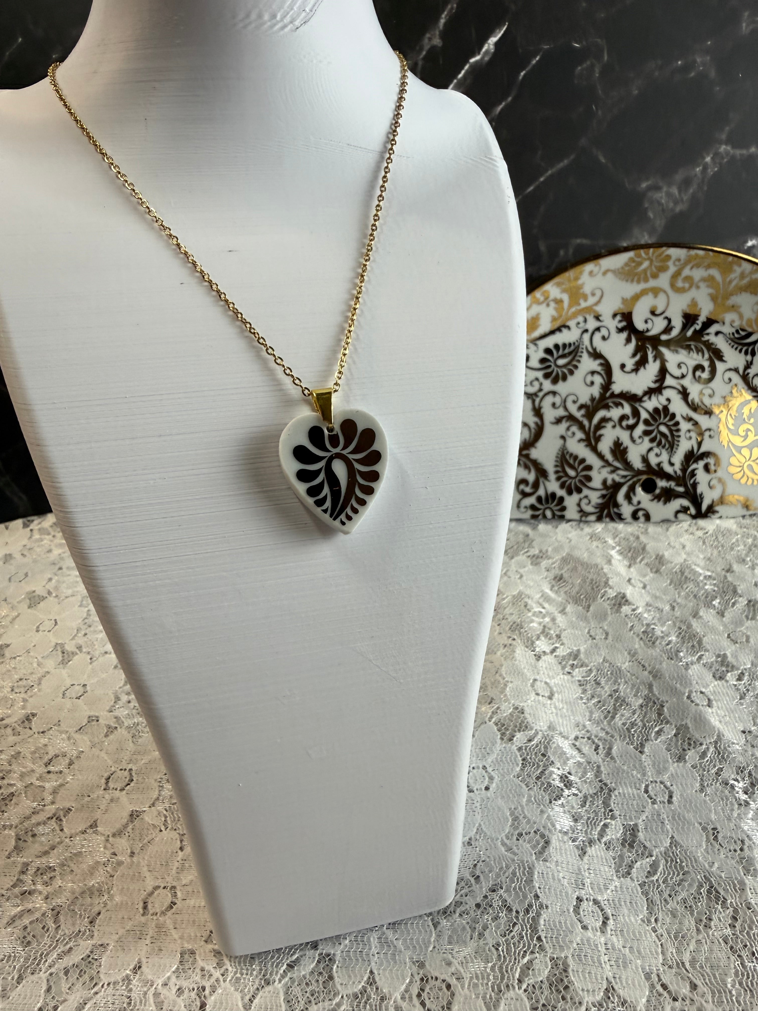 Pendentif Collection Essence doré